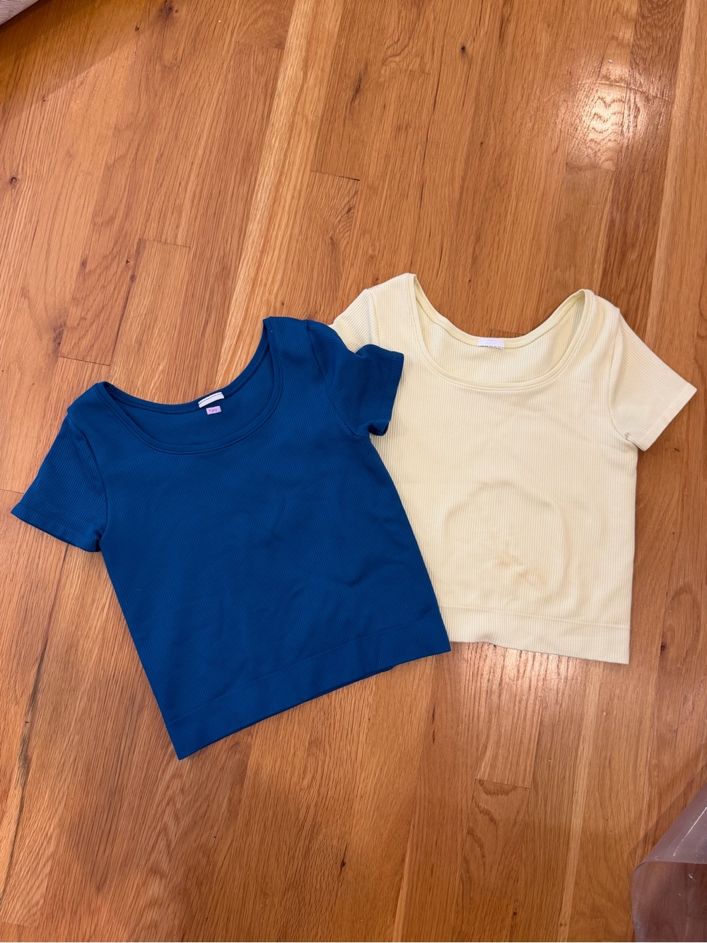 Athleta Short Sleeve Rise Above Ribbed Crop Tops in Blue and Pale Yellow